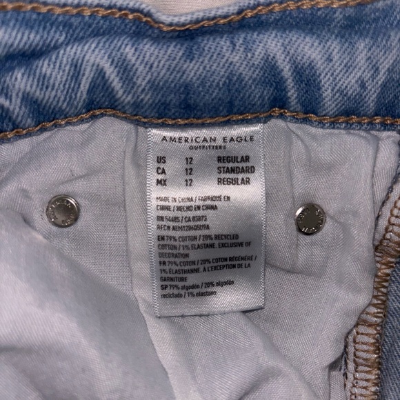 American Eagle Outfitters Light Wash Straight Leg Jeans - Picture 5 of 5